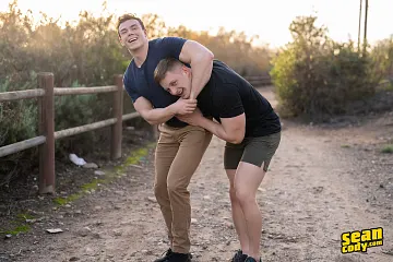 Clark Reid & Kyle Denton Gay Seks Sahnesi Sean Cody – fotoğraf 6 / 13