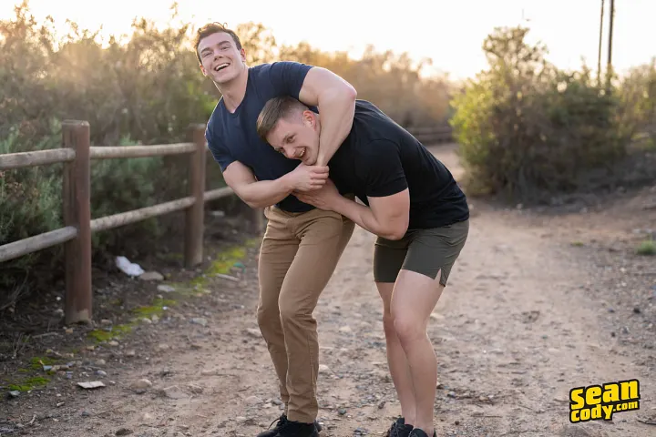 Clark Reid i Kyle Denton gej seks scena Sean Cody 6