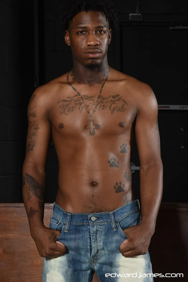 Dreezy Long et Kaotic : Scène anale gay noire intense 4