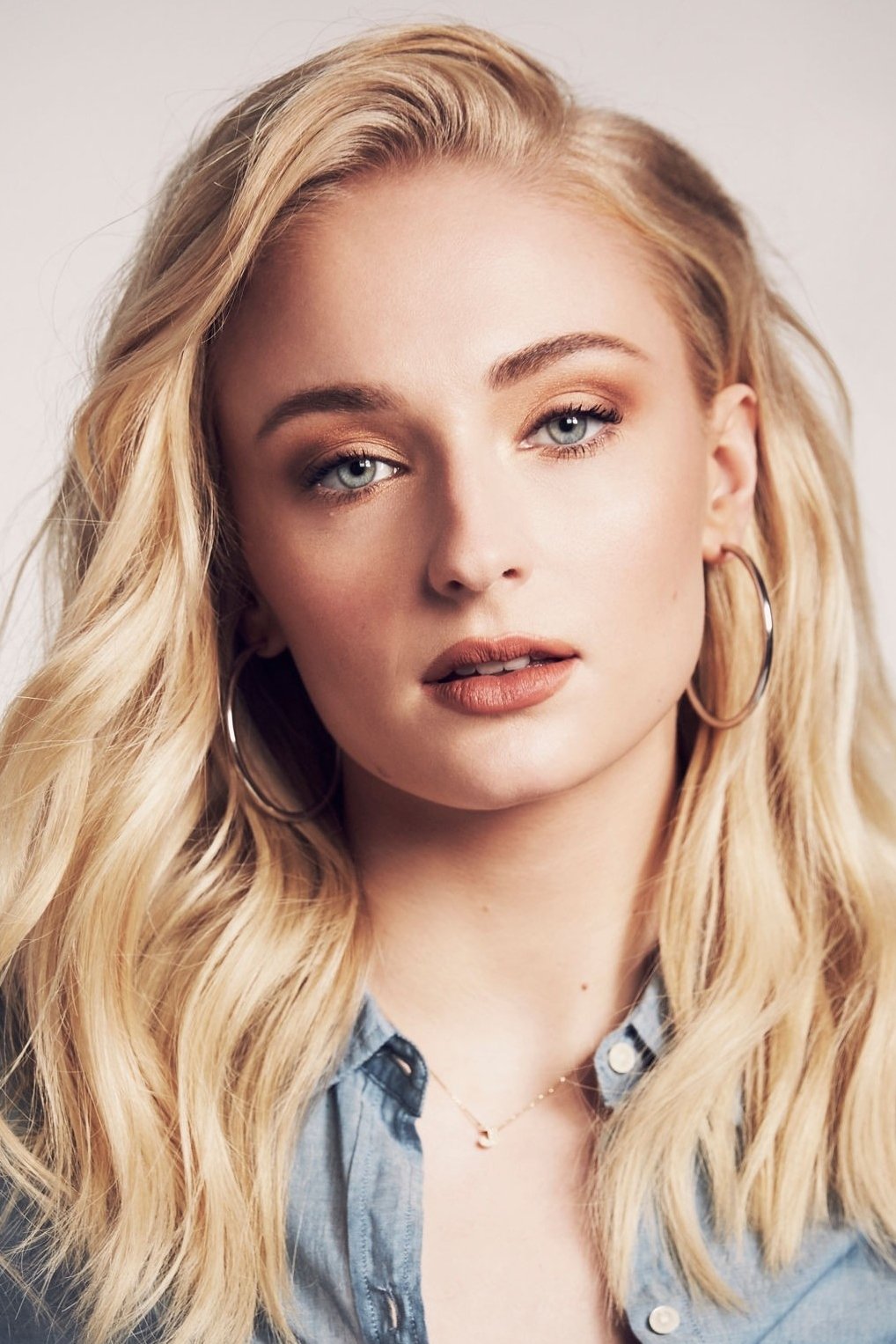Sophie Turner — Portraits & Premieres