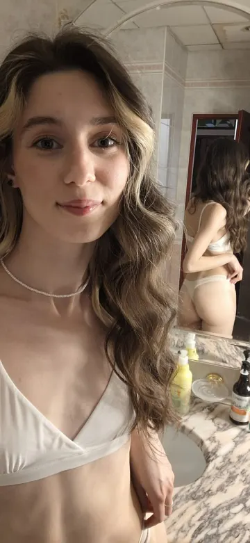 تسريب صور حصرية لـ شيلي بيري على OnlyFans – الصورة 9 من 17