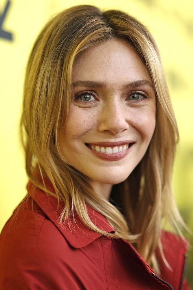 Elizabeth Olsen — Screen & Red Carpet