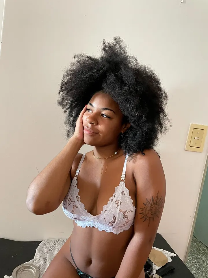 پائولا آکسو عاری OnlyFans محتوای لو رفته 11