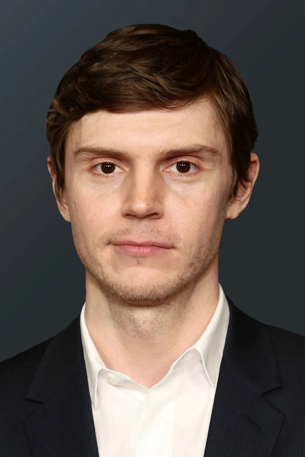 Evan Peters — Portraits & Premieres