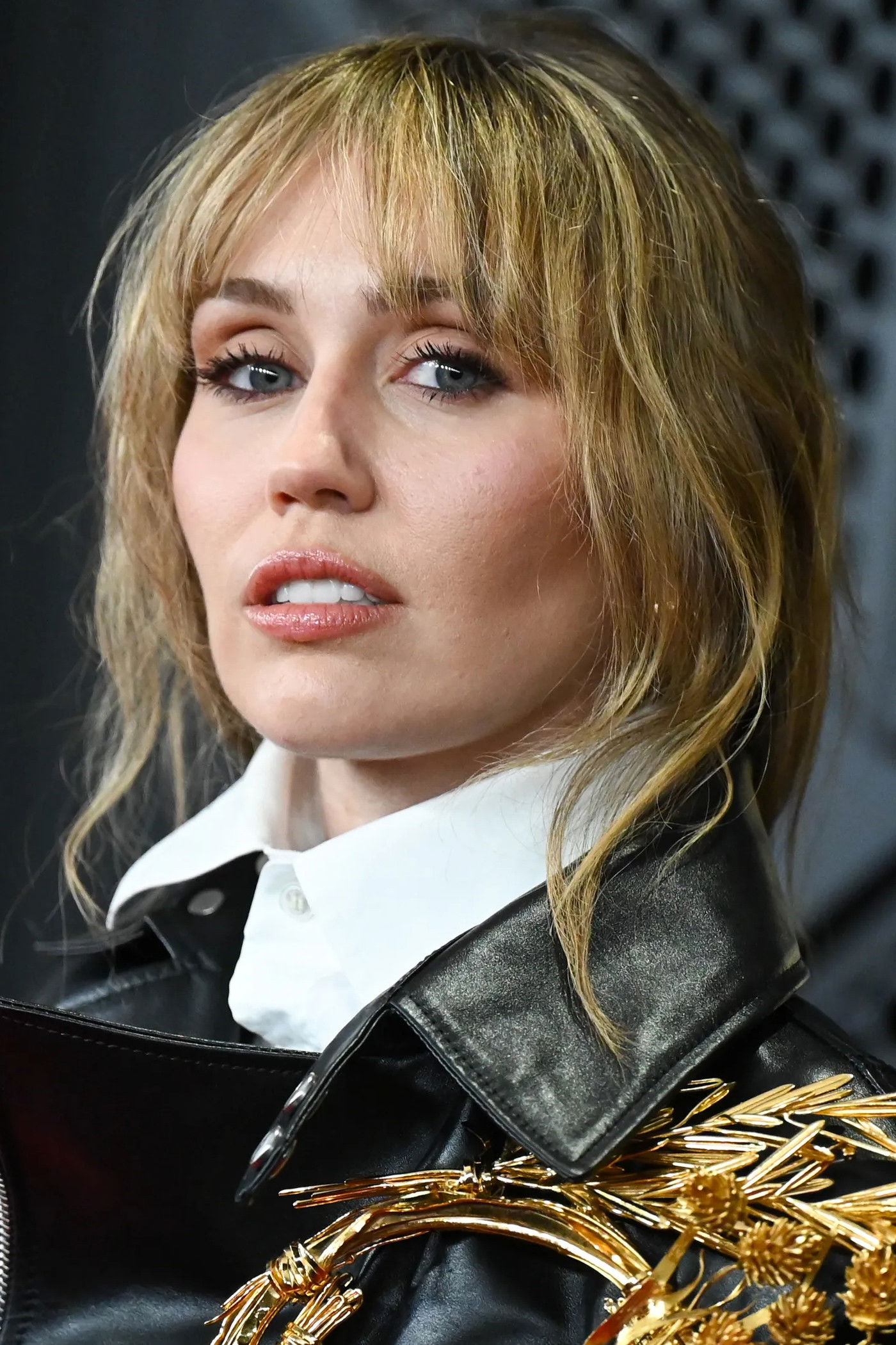 Miley Cyrus — Stage & Spotlight