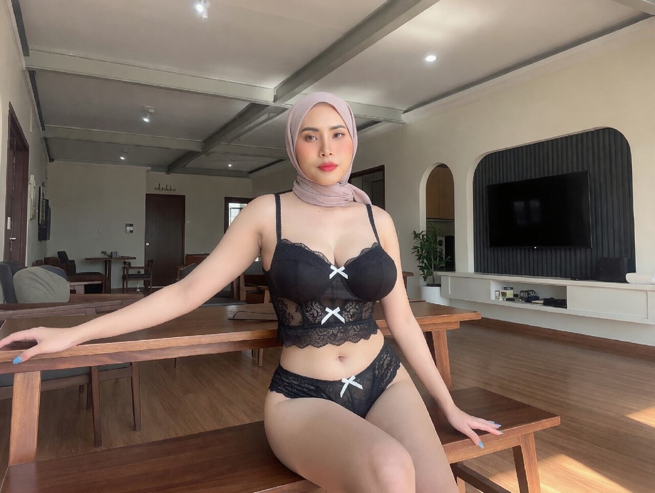 亚洲大胸OnlyFans创作者展示