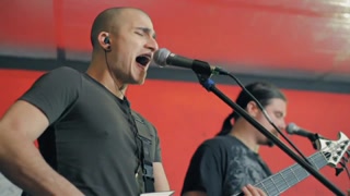 Trivium - Shattering The Skies Above